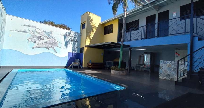 Casa com 4 quartos à venda em Jardim Anhangüera - SP