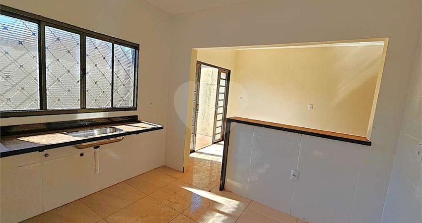 Casa com 2 quartos à venda em Parque Das Oliveiras Ii - SP