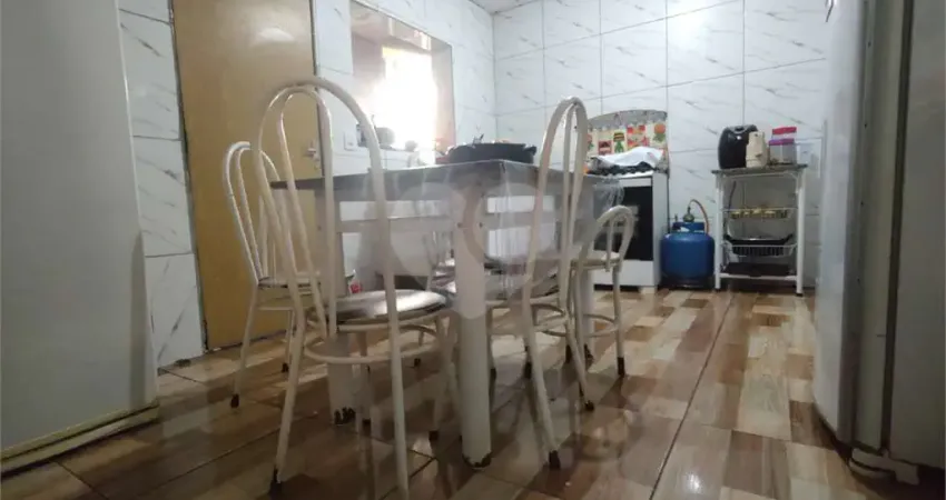 Casa com 4 quartos à venda em Jardim Maria Das Graças - SP