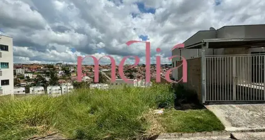 Terreno à venda no Loteamento Paraty, Pouso Alegre 