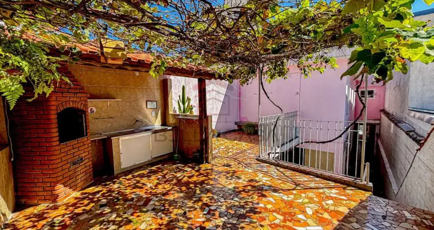 Casa reformada a venda na  Mooca