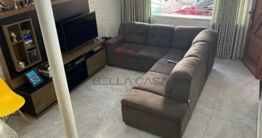 Casa a venda na mooca com entrada lateral, 3 quartos e quintal