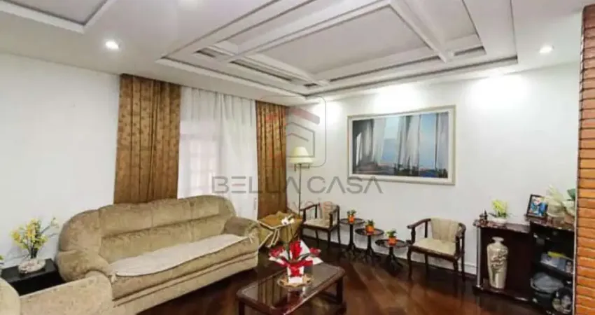 286 m² de área construída - Sobrado Mooca - 5 quartos, 2 suítes, 8 vagas de garagem, churrasqueira