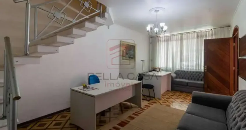 Casa a venda no Bairro da mooca com 3 dormitórios e quintal.