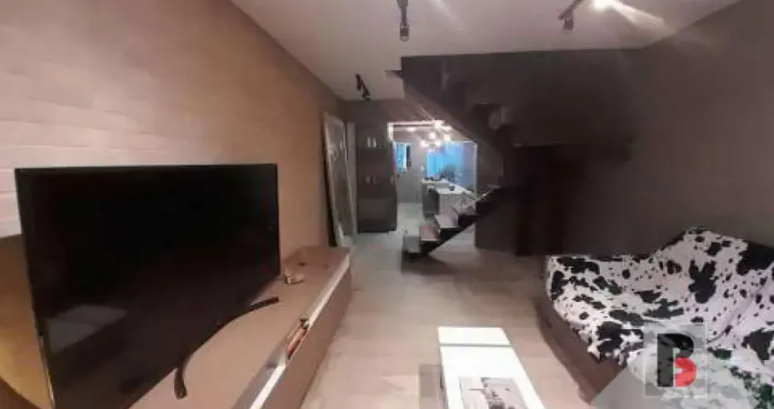 Casa à venda na mooca. sobrado,com 172m² sendo 3 dormitórios 1 suite com sacada