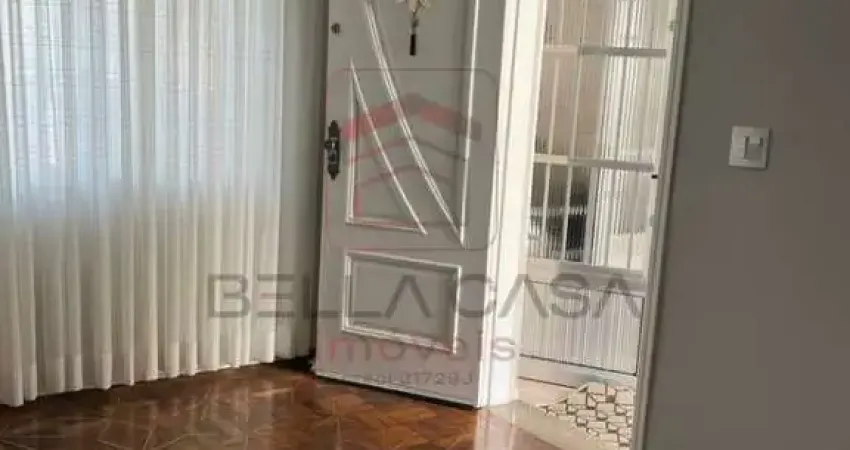 Casa térrea ampla - 2 dormitórios - vagas de garagem - churrasqueira e quintal