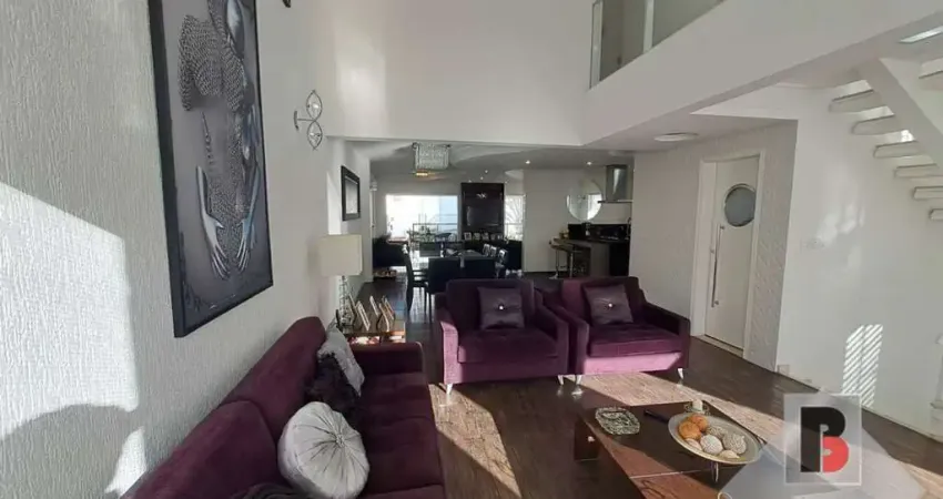 Sobrado á Venda na Vila Prudente 550M² com 03 Suítes, 10 vagas
