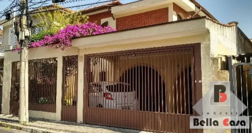 Sobrado com 3 Quartos e 3 banheiros à Venda, 345 m² por R$ 1.350.000