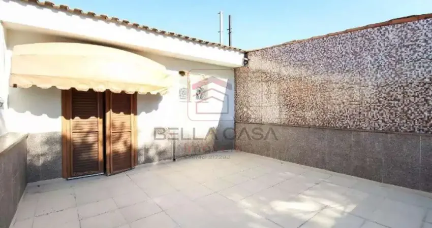 Sobrado á Venda na Mooca, 04 Dormitórios, 02 Vagas