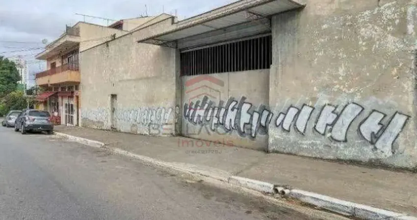 Galpão na Vila Formosa a venda com entrada para caminhao