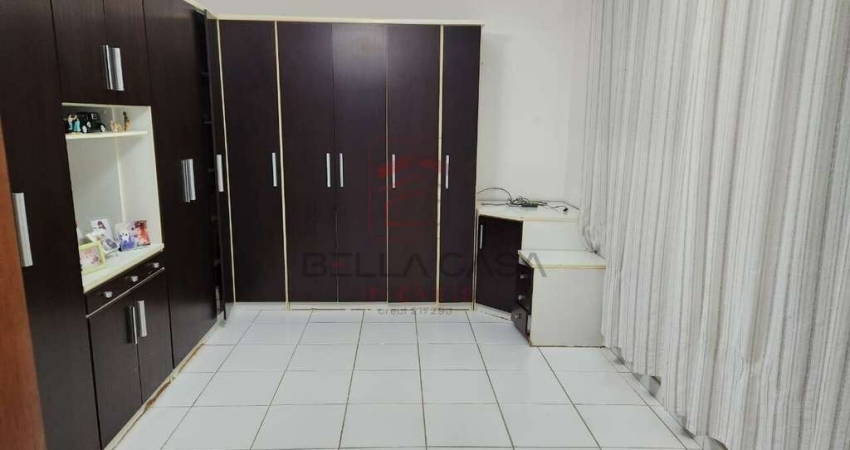 Terreno com três casas para renda ou construção na Mooca