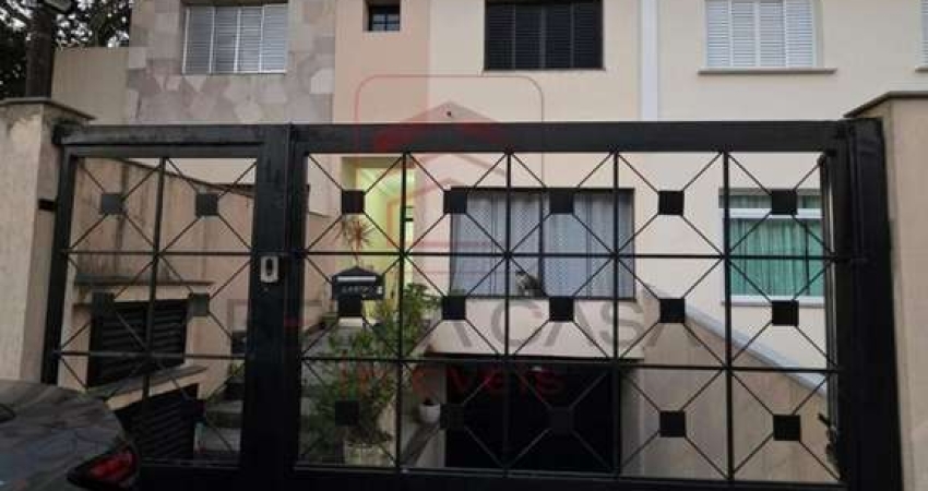 Casa à Venda na Mooca ? 3 Suítes, 5 Vagas e Vista Panorâmica