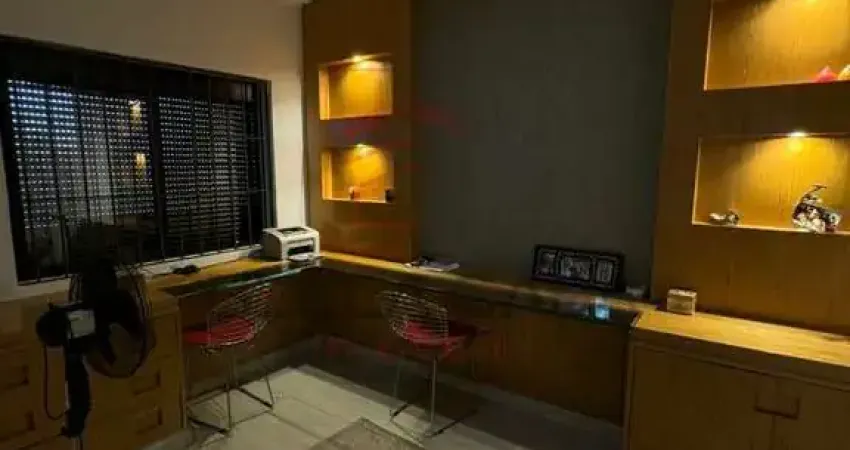 Casa com 3 quartos para alugar na Rua Araribóia, 161, Mooca, São Paulo