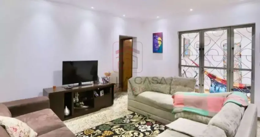 Casa Térrea á Venda em Mooca com 3 quartos e quinta