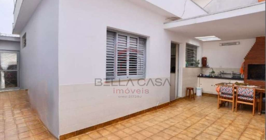 Casa Térrea á Venda em Mooca com 3 quartos e quinta