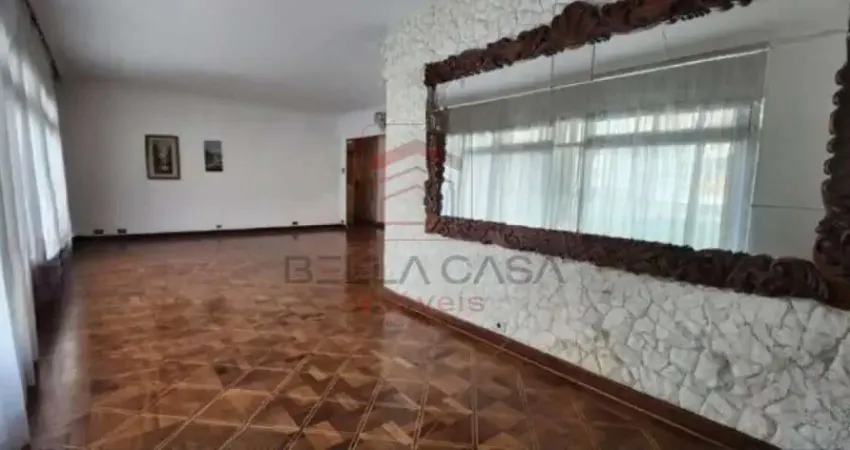 Sobrado  400m2  de  área  construída   4 dormitórios   3  suítes    8 vagas  de garagem