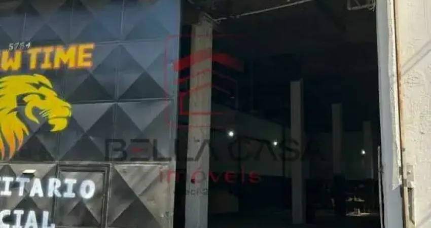 Salão comercial para Locação - 300 metros com copa e 10 banheiros