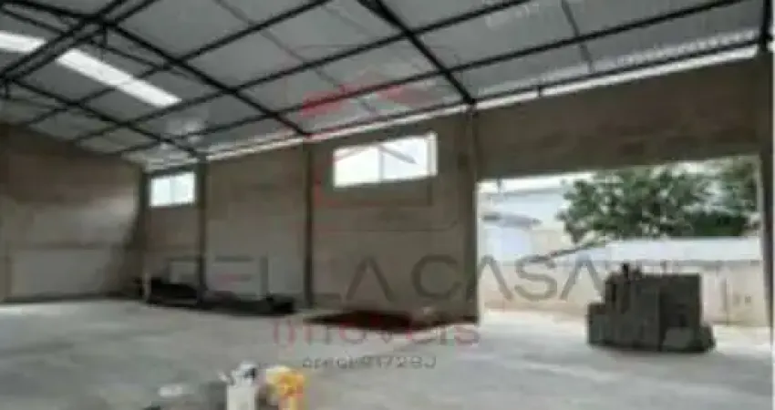 Galpão Novo, com área interna e externa livre, pé direto de 6mts.