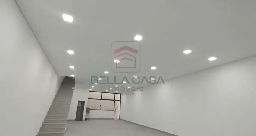 Salão térreo, na Mooca, 300m2, portão automático  e 02 vagas