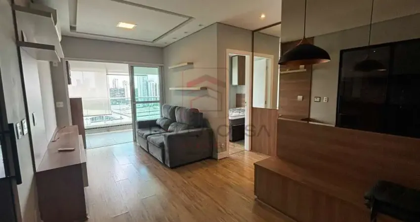 Apartamento em frente ao Shopping Anália Franco, 55 m2, 01 quarto, ar cond, varanda e 02 vagas