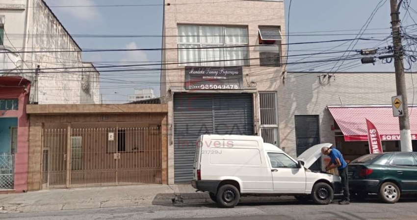 Salão comercial e 3 kitnets a venda próximo a rua do Orfanato.