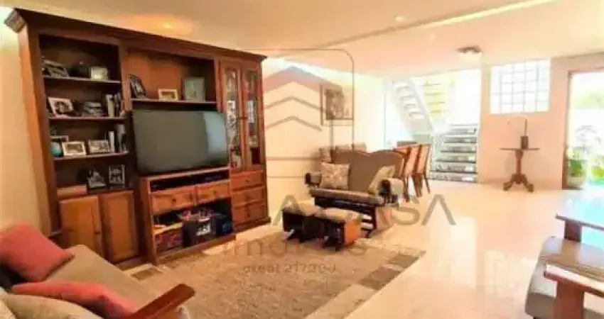 Sobrado com 3 Quartos à venda, 133m² - Jardim Maria Estela