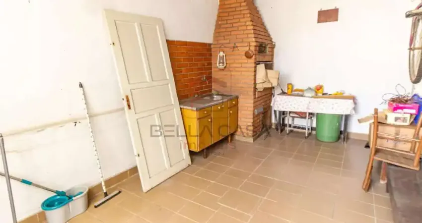 Sobrado a venda na mooca com 2 quartos, quintal e 1 vaga de garagem