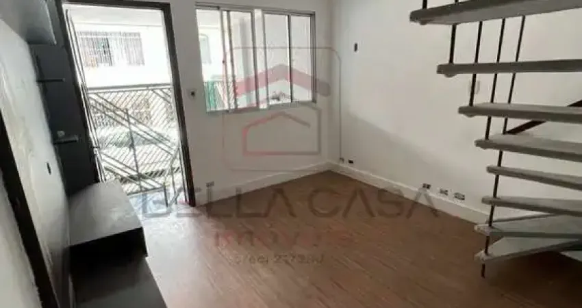 Sobrado de vila à venda com 2 dormitórios e 1 vaga próximo ao externato nossa sra menina!