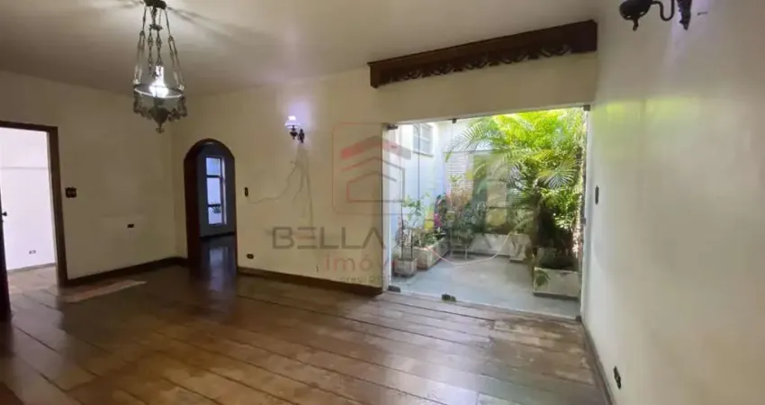 Casa com 3 quartos para alugar na Rua Henrique Peres, 103, Mooca, São Paulo