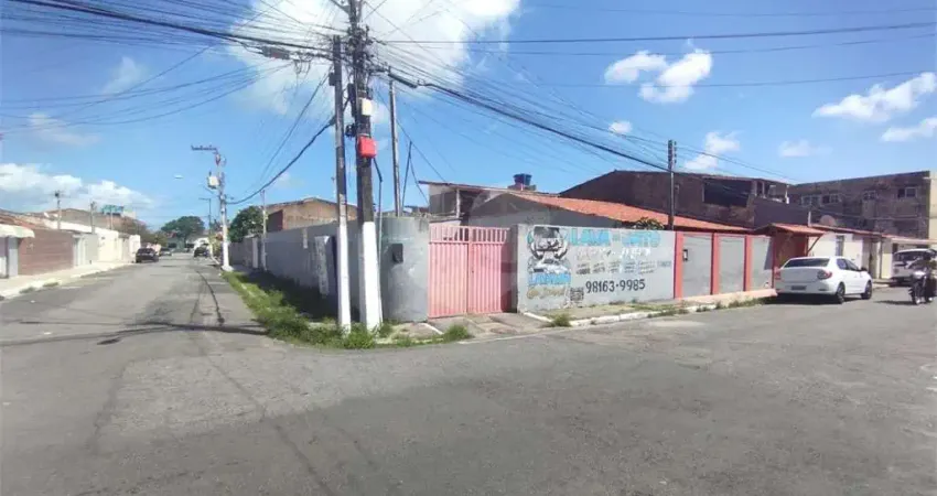 Terreno à venda na Artur Charles Dorvillé, Jatiúca, Maceió