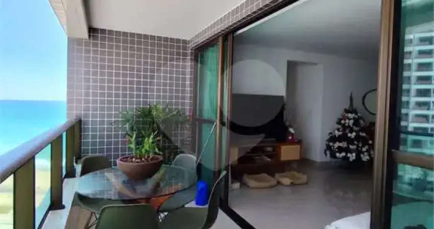 Apartamento à venda na Avenida General Luiz de França Albuquerque, 2650, Jacarecica, Maceió