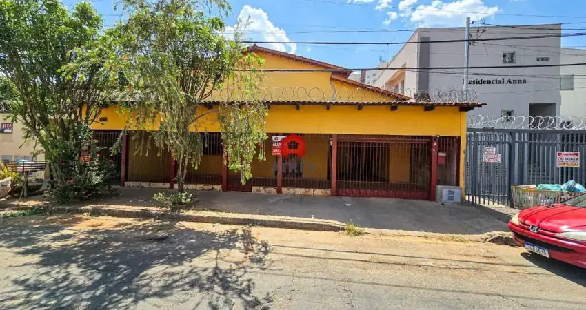 Casa com 3 quartos para alugar na Niterói, 79, Alto da Glória, Goiânia