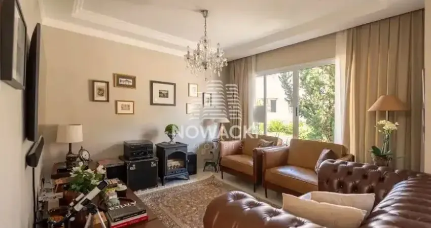 CASA SEMI MOBILIADA COM 4 DORMITORIOS, SUITE E 3 VAGAS EM SANTA FELICIDADE