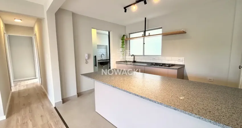 Apartamento, ensolarado reformado com 3 quartos e 2 vagas no bairro ahú