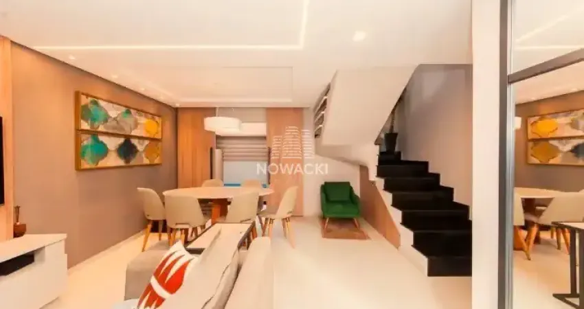 Sobrado em condomínio com 3 dormitórios, suíte e 2 vagas no campo comprido