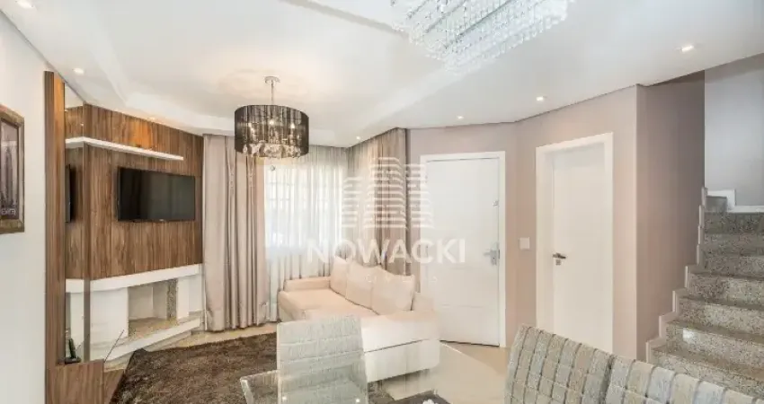 Maravilhoso sobrado em condomínio com 4 dormitórios e 3 vagas no portão!