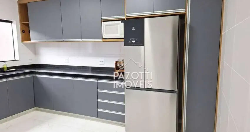 Sobrado com 3 dormitórios à venda, 240 m² por R$ 850.000,00 - Jardim Maria Regina - Jardinópolis/SP
