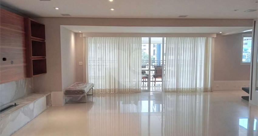 Apartamento com 4 quartos para locação em Santana - SP