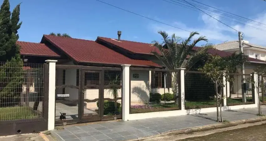 Casa/Sobrado 5 Dormitórios - Bairro Zona Nova, Tramandaí/RS.