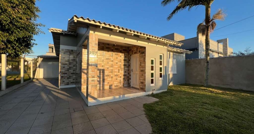 Casa  3 Dormitórios  Bairro Recanto da Lagoa em Tramandaí