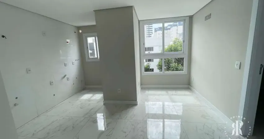 Apartamento um dormitório no centro de Tramandaí/RS.