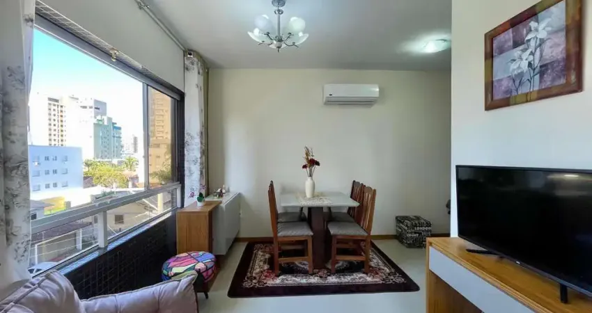 Excelente apartamento de 02 dormitórios sendo 01 suíte no centro de Tramandaí