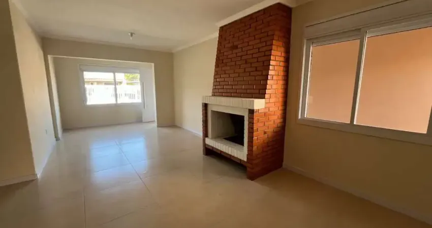 Casa com 4 dormitórios completamente reformada, à 100m do mar de tramandaí