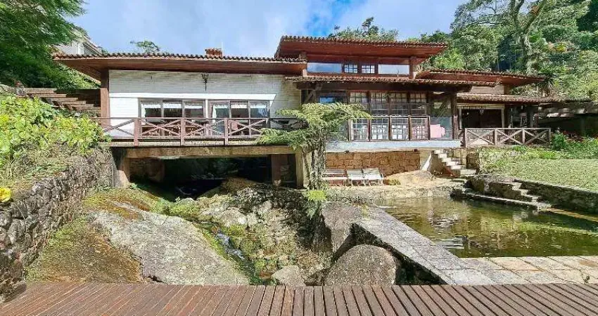 Casa para Venda em Teresópolis, Parque do Ingá, 3 dormitórios, 3 banheiros, 3 vagas