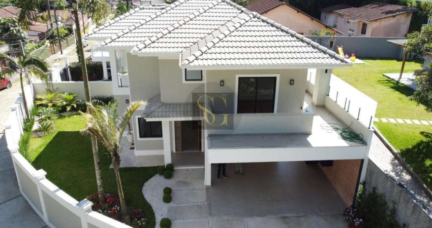 Casa para Venda em Teresópolis, Vargem Grande, 4 dormitórios, 1 suíte, 2 banheiros, 4 vagas