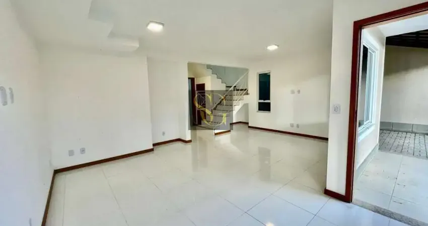Casa para Venda em Teresópolis, Vargem Grande, 4 dormitórios, 1 suíte, 2 banheiros, 2 vagas