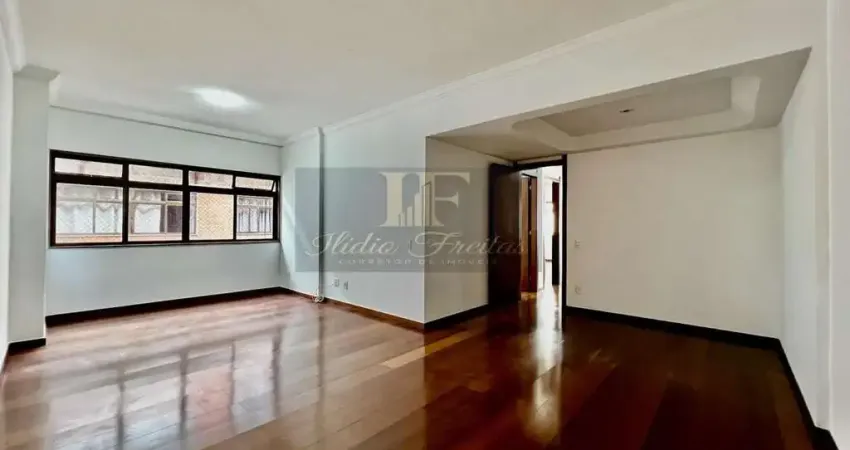 Apartamento para Venda em Teresópolis, Alto, 3 dormitórios, 1 suíte, 3 banheiros, 1 vaga