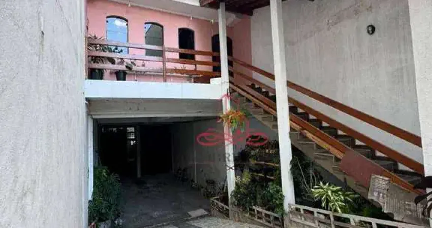 Sobrado com 4 dormitórios à venda, 300 m² por R$ 1.050.000,00 - Vila Pires - Santo André/SP