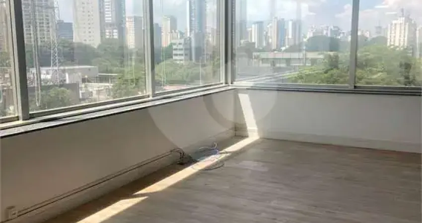 267 m² Brooklin