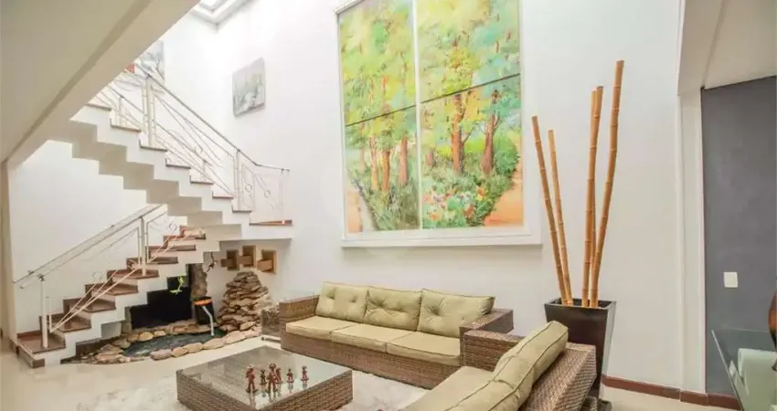 Casa com 4 quartos à venda na Avenida Piassanguaba, --, Moema, São Paulo